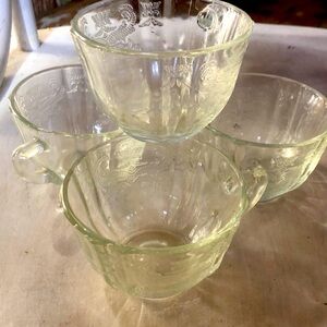 Vintage federal Madrid coffee/tea cups lot of 4 depression glass 1911-1940 era